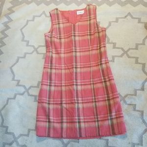 Woman's linen sheeth dress